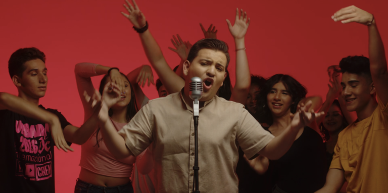 JOVEN DE PAVAS GRABA SU PRIMERA CANCIÓN TRAS GANAR CHIKY TOUR