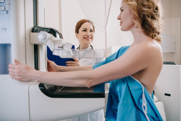 MAMOGRAFÍAS A 10 MIL COLONES PARA PROMOVER CUIDADO DE LA SALUD FEMENINA