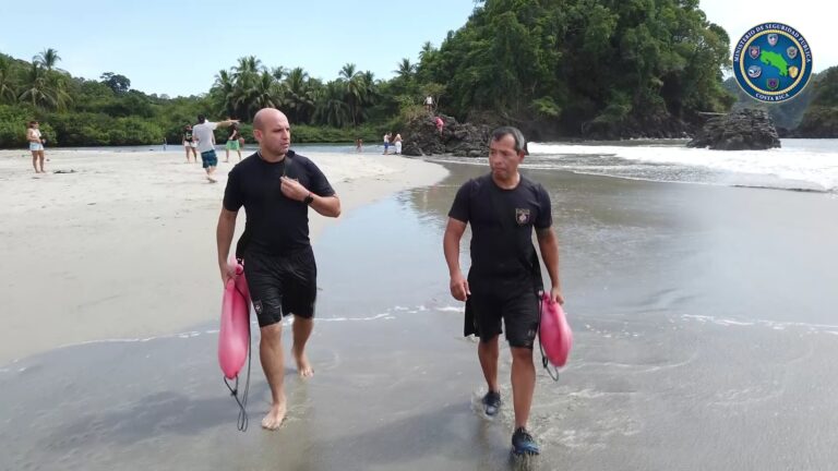 GUARDACOSTAS Y POLICÍA TURÍSTICA CUIDARÁN POR MAR Y TIERRA A VACACIONISTAS