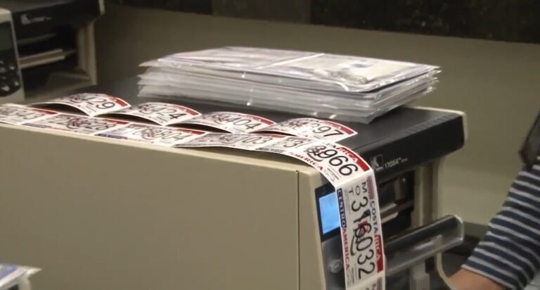 NO SE ESTÁN EMITIENDO PLACAS EN EL REGISTRO