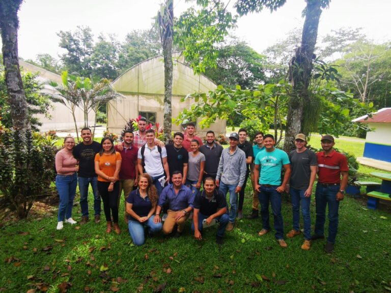 IAFA CAPACITA ESTUDIANTES PARA PREVENIR CONSUMO DE DROGAS