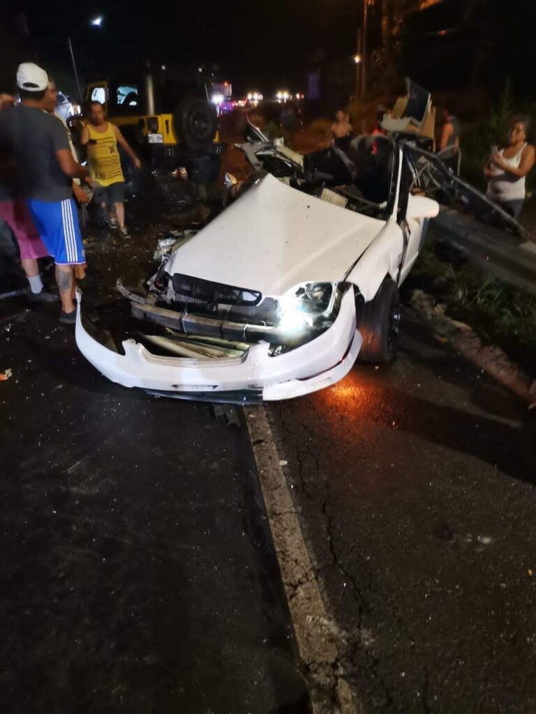 DOS PERSONAS MUEREN EN CHOQUE EN PUENTE PIEDRA