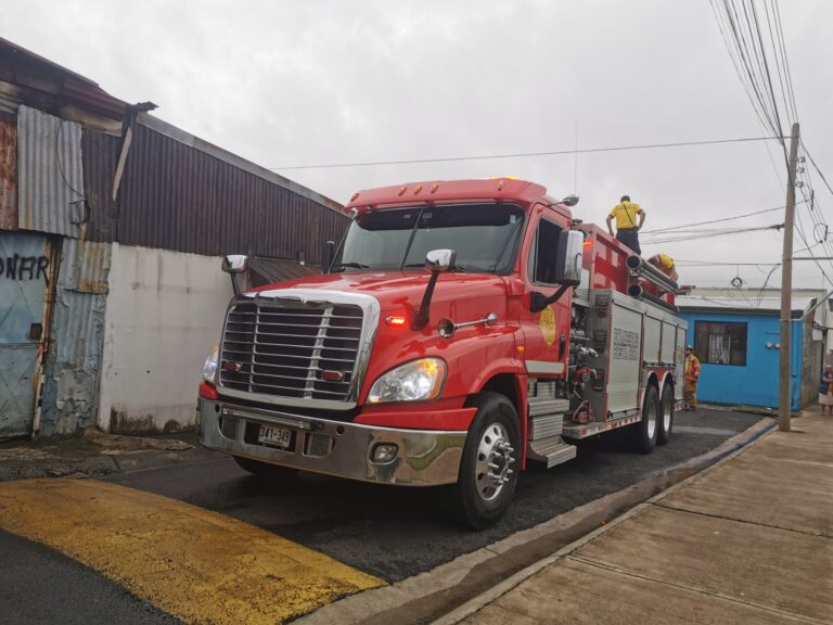 FUEGO EN VIVIENDA EN GUARARÍ ESTA TARDE