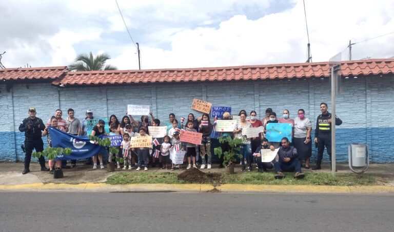 VECINOS DE GUARARÍ COMPROMETIDOS CON UNA COMUNIDAD MEJOR