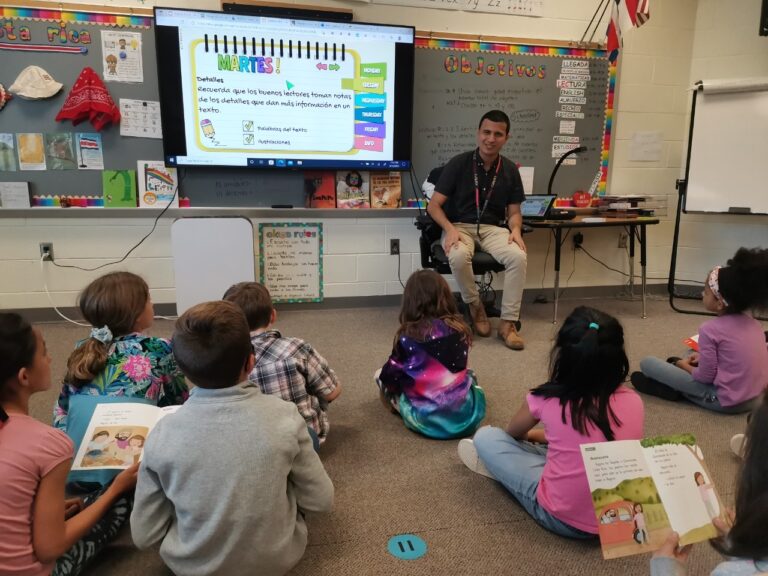 URGE CERRAR LAS BRECHAS DEL DISTANCIAMIENTO SOCIAL EN LA EDUCACIÓN