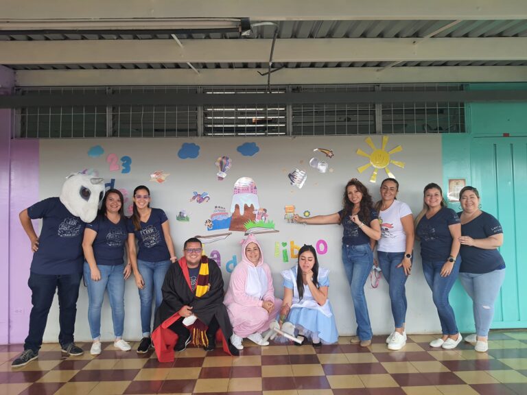 ESCUELA DE MIRAFLORES SELECCIONADA PARA PLAN PILOTO DEL MEP