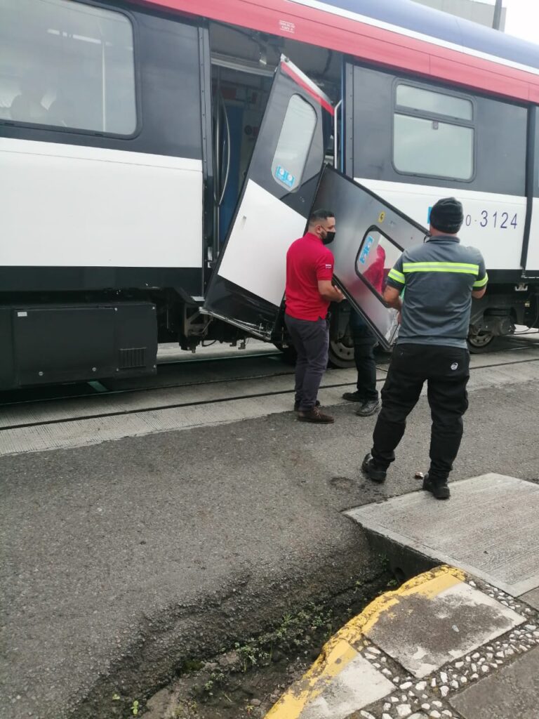 OTRO CHOQUE CON EL TREN EN HEREDIA