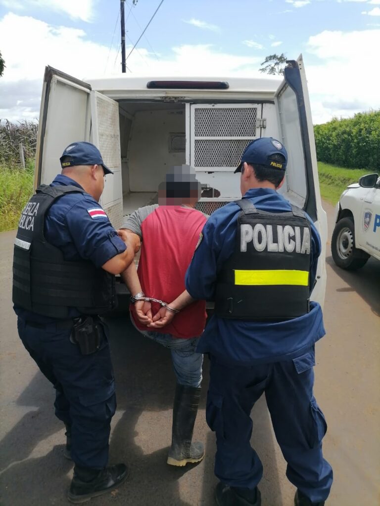 DETIENEN SOSPECHOSO DE VIOLAR MENOR DE 11 AÑOS