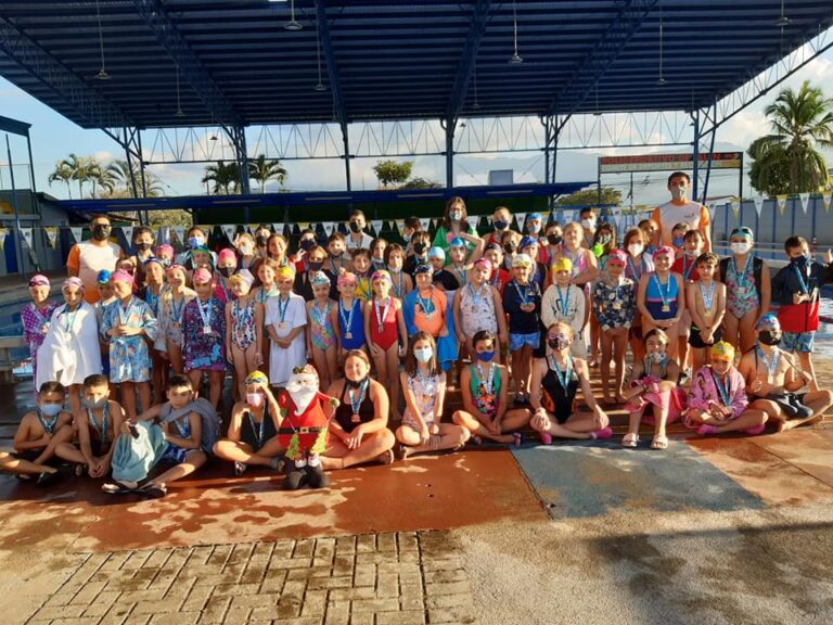 420 NADADORES PARTICIPAN EN EL GRAN TORNEO DE NATACIÓN BELENCITO NESTLÉ