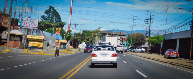 DÍA DE LA MADRE NO SE APLICA LA RESTRICCIÓN VEHICULAR