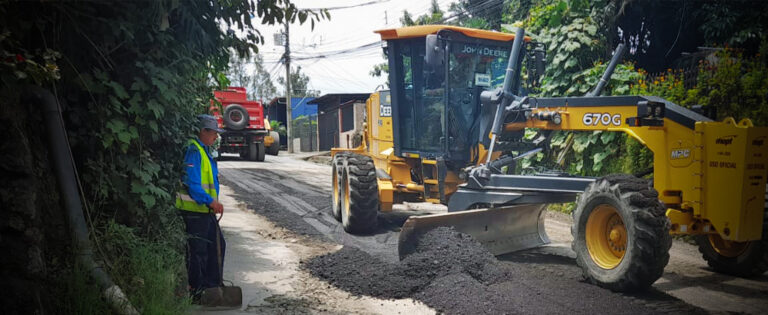 MOPT INTERVIENE CARRETERA EN GETSEMANÍ