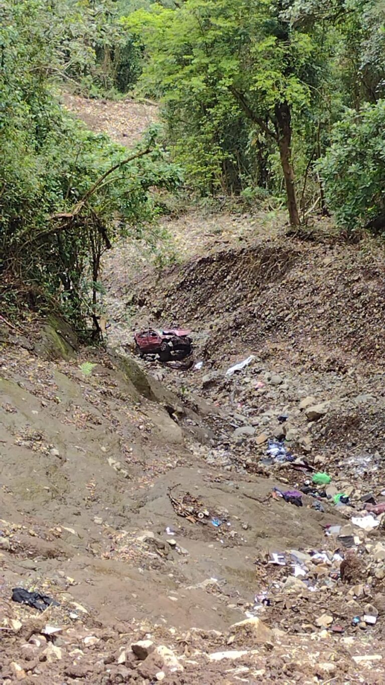 HOMBRE MUERE AL CAER CON CARRO A GUINDO EN LA RUTA 32