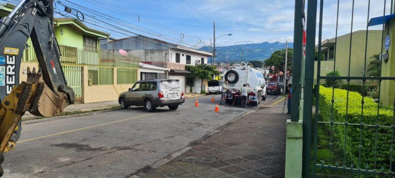 CAJA DE AGUAS NEGRAS CONTAMINÓ AGUA POTABLE EN CUBUJUQUI