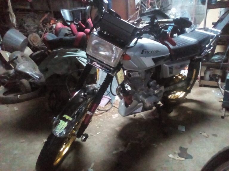 ROBAN MOTO Y HERRAMIENTAS EN PUENTE SALAS