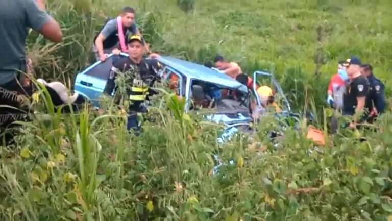TRES HERIDOS EN ACCIDENTE EN SARAPIQUÍ