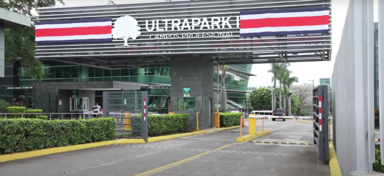 CNFL MEJORA SERVICIO A CLIENTES INDUSTRIALES EN HEREDIA CON RED ELÉCTRICA SUBTERRÁNEA