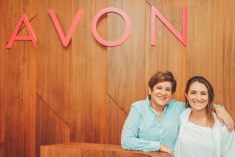AVON SE SUMA A LUCHA CONTRA EL CÁNCER DE MAMA