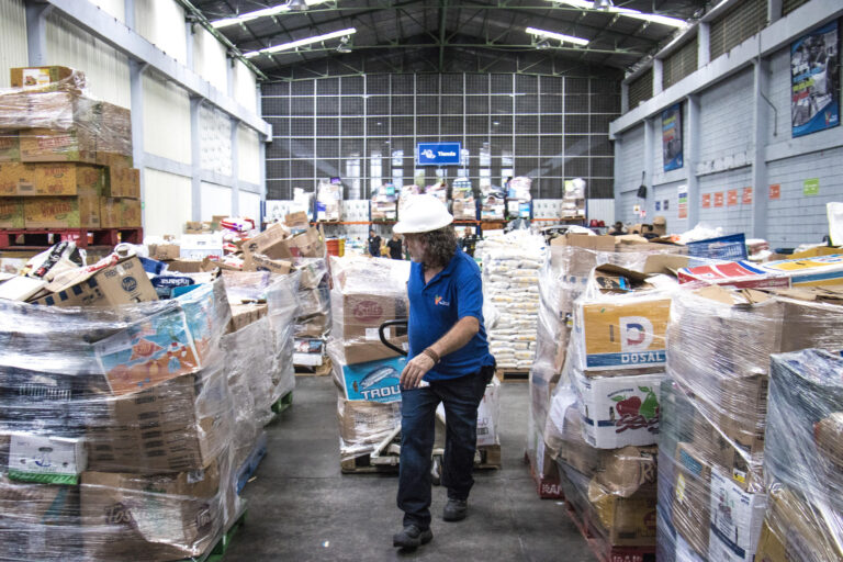 EMPRESAS SE UNEN PARA LLEVAR ALIMENTOS A FAMILIAS EN VULNERABILIDAD