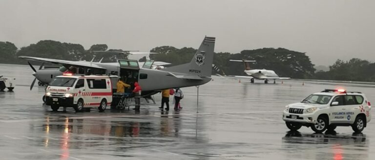 VIGILANCIA AÉREA TRASLADÓ A CUATRO PERSONAS EN RIESGO