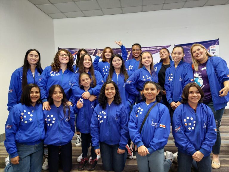 NIÑAS QUE SUEÑAN CON SER ASTRONÁUTAS VIAJARÁN A LA NASA