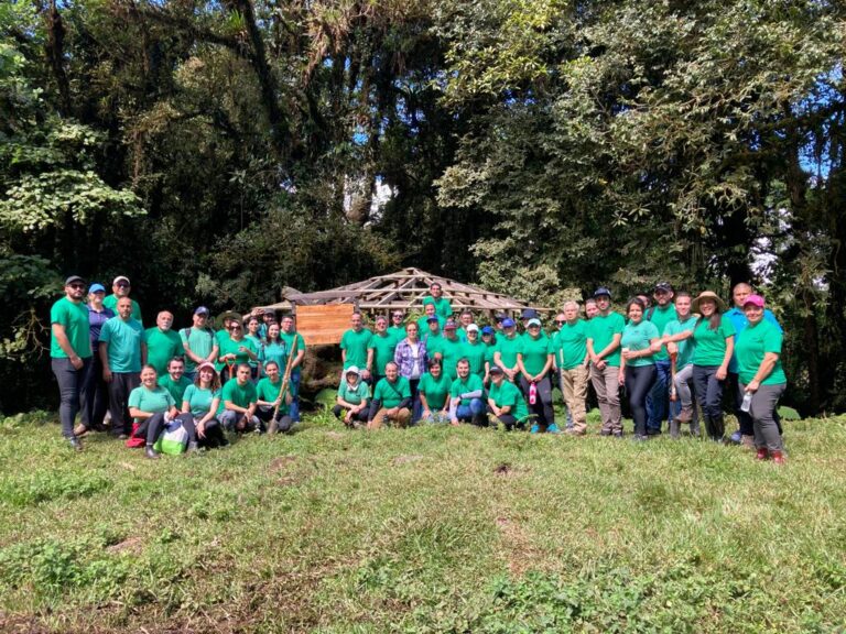 BOSQUE DE LA MEMORIA PARA RECORDAR A VÍCTIMAS DE COVID