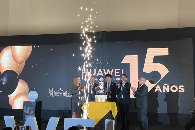 HUAWEI CELEBRA A LO GRANDE SU 15 AÑOS EN COSTA RICA