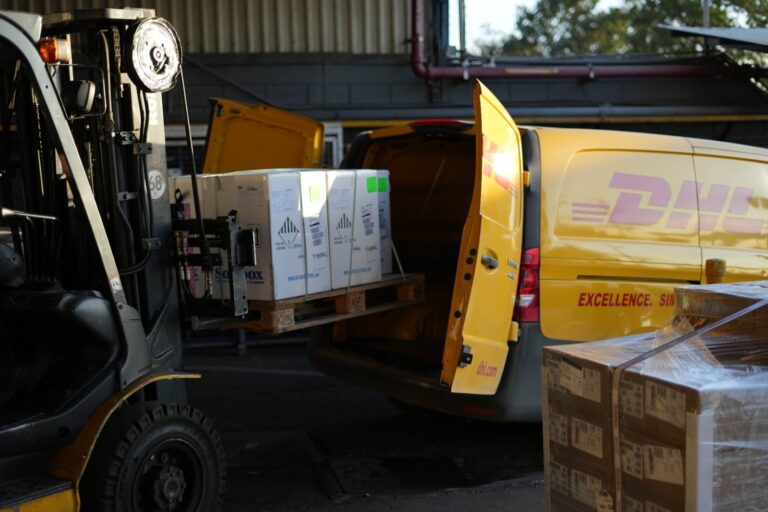 LLEGARON VACUNAS PEDIÁTRICAS Y BIVALENTES PARA ADULTO CONTRA COVID
