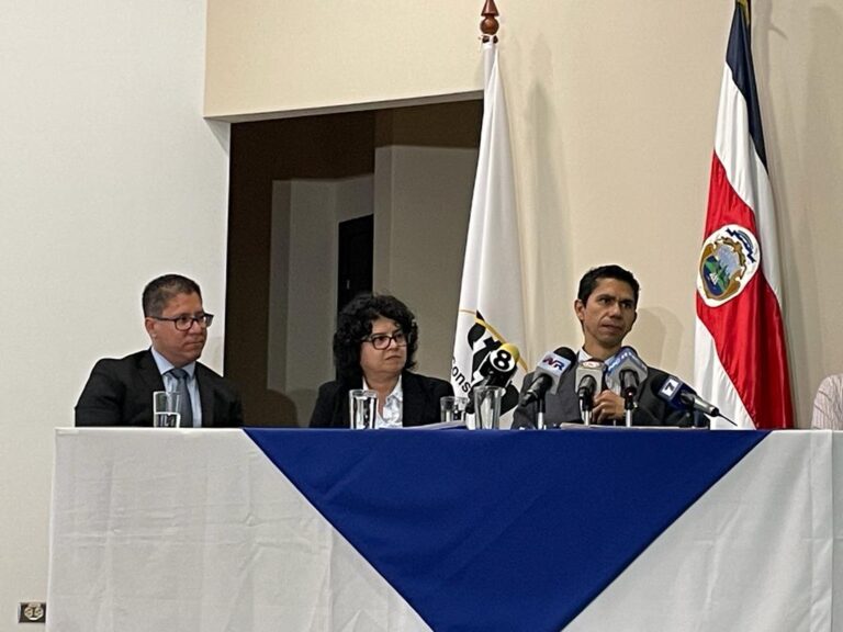 EMPRESA OFRECIÓ BUSES ELÉCTRICOS PARA RUTA HEREDIA SAN JOSÉ POR PISTA