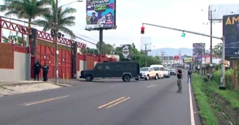 CON SOLO 21 UNIDADES DAN SERVICIO DE BUSES POR PISTA EN HEREDIA