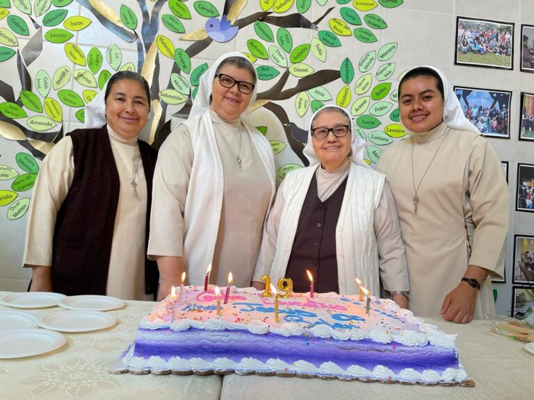 CENTRO EDUCATIVO NIÑO JESÚS DE BELÉN CELEBRA 19 AÑOS EN HEREDIA
