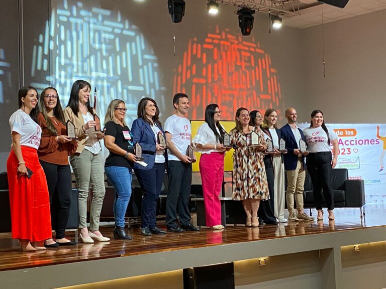 DESTACAN POR SUS BUENAS ACCIONES
