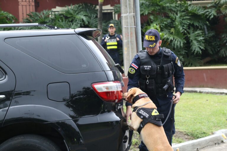 PAÍS AMANECERÁ CON 9 MIL POLICÍAS MÁS EN LAS CALLES