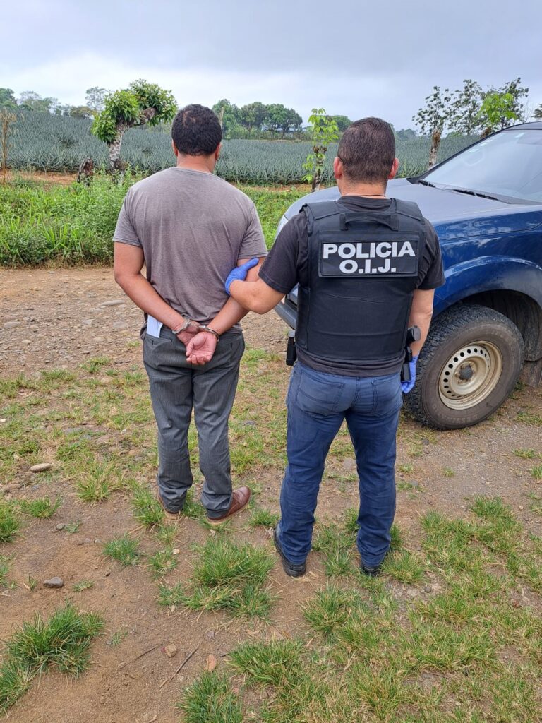 LO DETIENEN POR SEIS ABUSOS SEXUALES