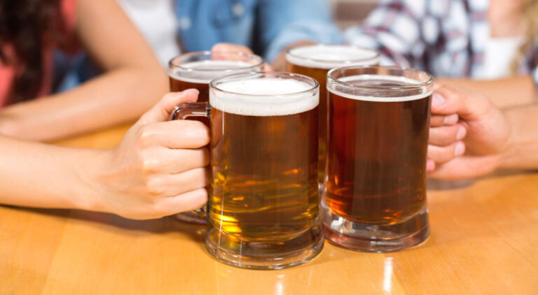 COSTARRICENSES PREFIEREN CONSUMIR CERVEZA NACIONAL