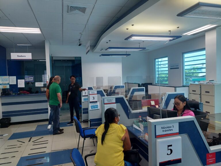 CIERRAN PUESTOS DE TIMBRES EN SEDES DEL REGISTRO NACIONAL
