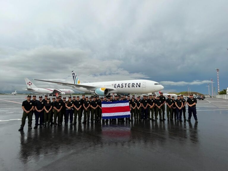 BOMBEROS TICOS COMBATIRÁN FUEGO EN CANADÁ