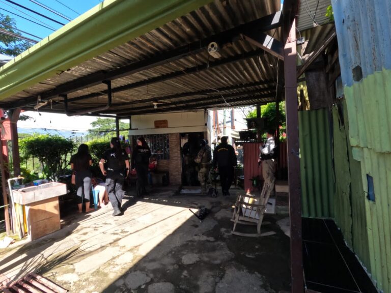 DETIENEN A SEIS POR DOBLE HOMICIDIO EN GUARARÍ