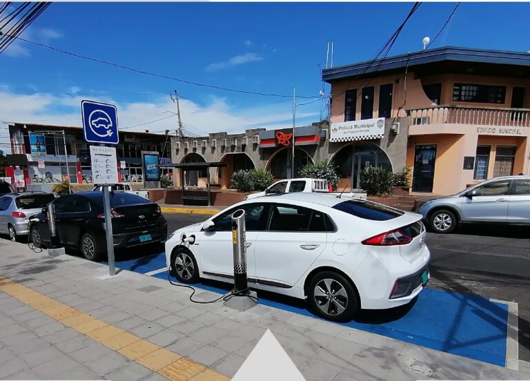 FAMILIAS PODRÁN CONOCER PROPUESTAS ECOAMIGABLES DURANTE EL FESTIVAL CIUDADANO DE MOVILIDAD ELÉCTRICA