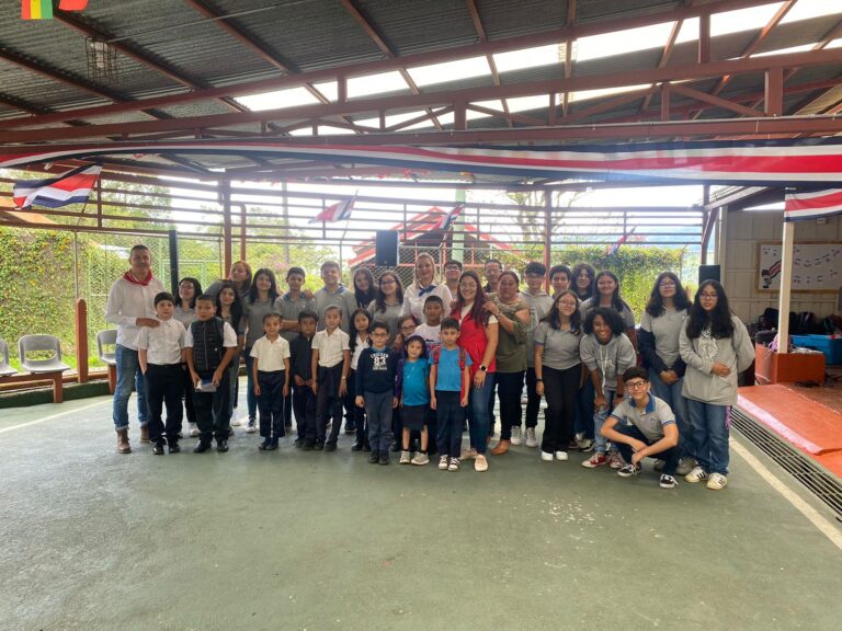 BANDA DEL SAMAGU COMPARTE CON NIÑOS DE LOS CARTAGOS