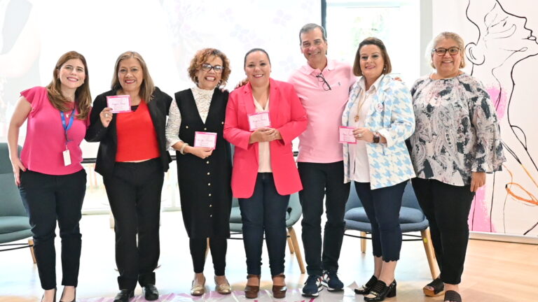 SOBREVIVIENTES DE CÁNCER DE MAMA PLASMAN SUS TESTIMONIOS EN DIARIO