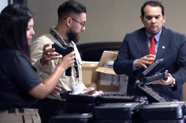 OIJ ADQUIERE ARMAS Y UNIFORMES PARA NUEVOS AGENTES