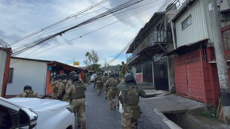 DETIENEN SUJETOS QUE AMENAZARON CON ARMAS PESADAS A LOS AGENTES DEL OIJ