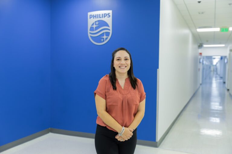 MUJERES EN CARRERAS STEM SE ABREN PASO EN UN MUNDO DE OPORTUNIDADES