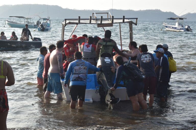 MUJER AHOGADA EN PLAYA JICARO