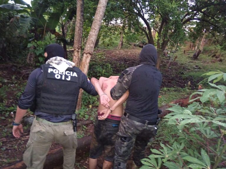 DETENIDOS DOS HOMBRES POR SICARIATO