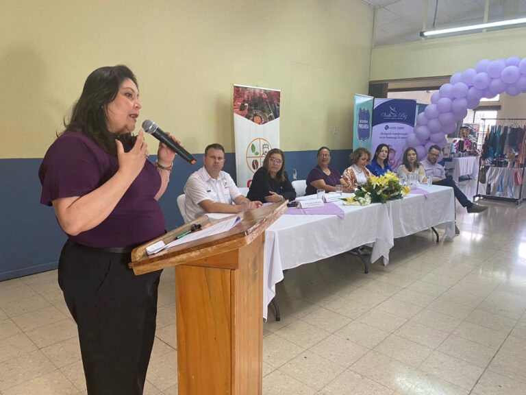 CÁMARA DE COMERCIO DE HEREDIA RINDE HOMENAJE A MUJERES LIDEREZAS