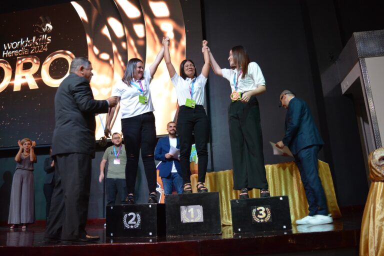 10 ESTUDIANTES DEL INA SE CONVIRTIERON EN LOS CAMPEONES NACIONALES DE LA COMPETICIÓN WORLDSKILLS