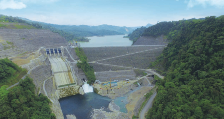 ICE REALIZA TRABAJOS DE MANTENIMIENTO EN HIDROELÉCTRICA REVENTAZÓN