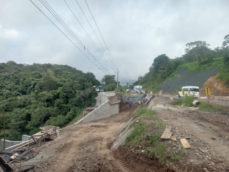 MUROS DE CONTENCIÓN EN CAMBRONERO ESTARÁN LISTOS EN AGOSTO