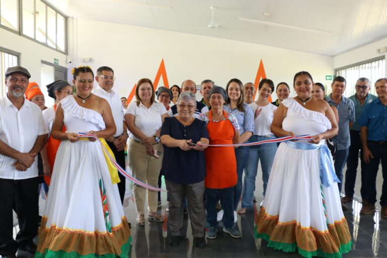 NUEVO CENTRO INTEGRAL IMPULSA LA ECONOMÍA LOCAL EN SARAPIQUÍ